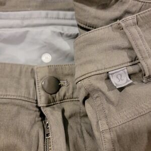 Lululemon Commission Pant Men's 38x30 Olive Green Warpstreme Straight Leg